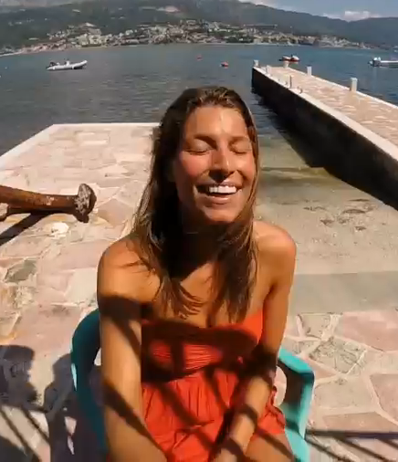 Laury_Thilleman_--_Mix_Of_Social_Network_011.png