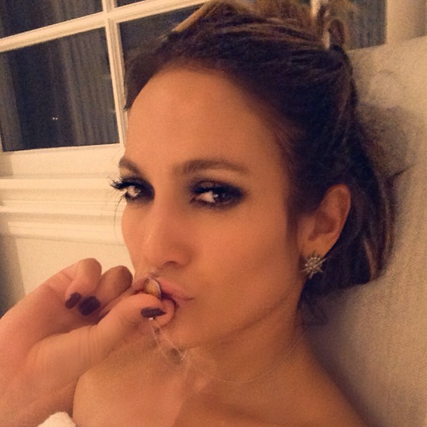 Jennifer_Lopez_--_Mix_Of_Social_Network_010.jpg