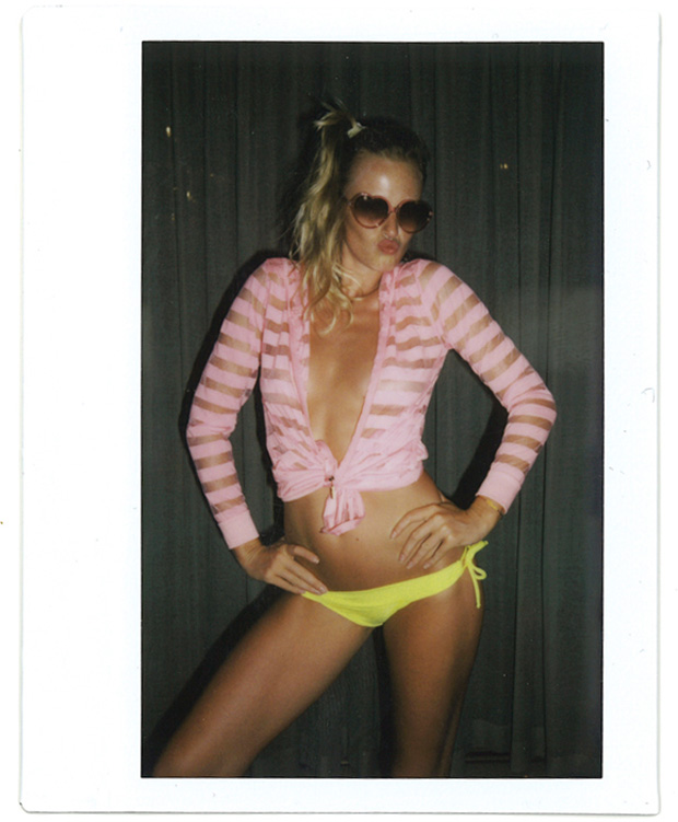 ZZBest_of_Polaroids_SI_Swimsuit___Anne_V.jpg