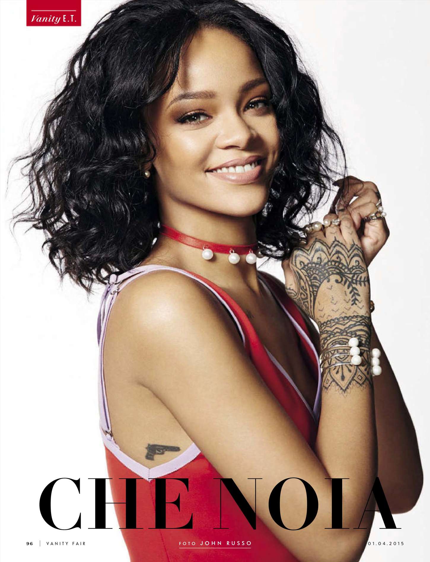Rihanna_-Vanity-Fair-Italy-2015--02.jpg