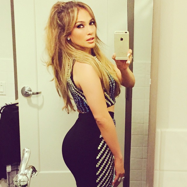 Jennifer_Lopez_--_Mix_Of_Social_Network_007.jpg