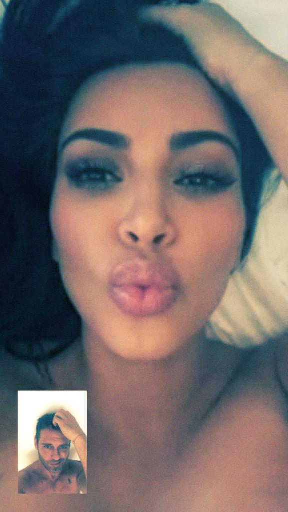 Kim_Kardashian_--_Mix_Of_Social_Network_071.jpg