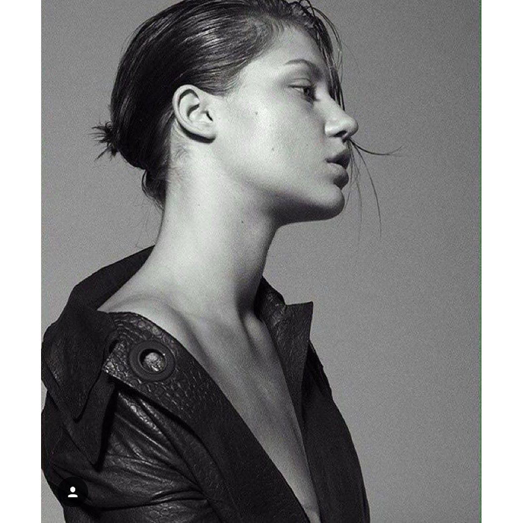 Adele Exarchopoulos -- Mix Of Social Network 002.jpg