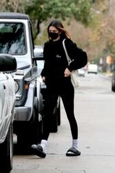 Kendall Jenner - Page 9 A30kyh1fdme6_t